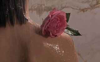 close up of a womans back in the shower. What is an everything shower meaning everything shower. Everything shower list. everything shower routine. everything shower meaning. luxury shower. luxury shower